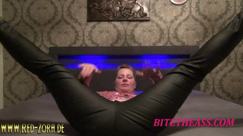 Sinika_Skara - Bin ich sexy genug fur dich [FullHD 1080P]