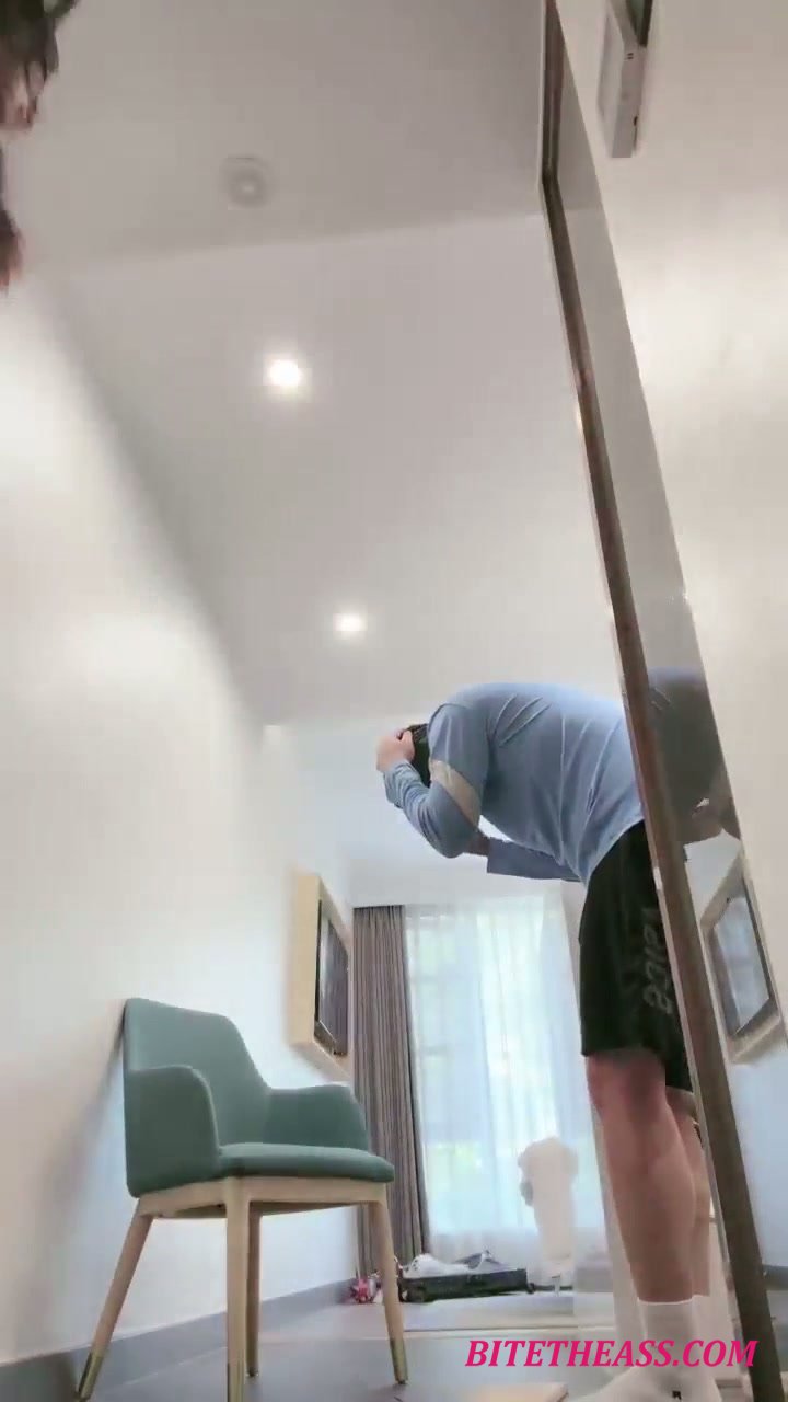 Caught Trying To Steal Goddesss Socks - Goddess Yue Ying Er - CNQUEENS - CHINESE FEMDOM GODDESS [HD 720P]