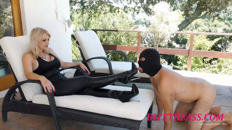  Young Goddess Kim: Ygk - Bootlickers Existence [FullHD 1080]
