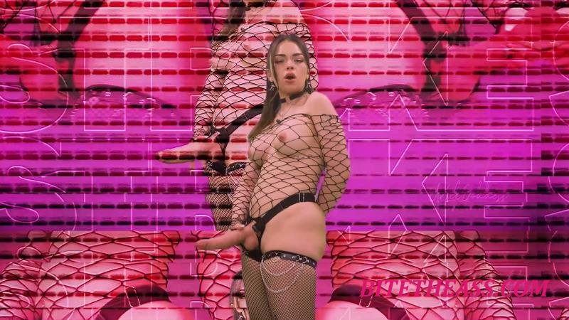  Urlilgoddess - Girlcock [FullHD 1080]
