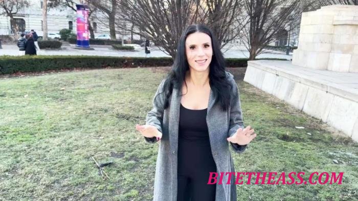 Nelly Kent - 28 years old, a little bombshell in love with France! [FullHD 1080p]