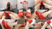  Dame Olgas Fetish Clips - Shoejob in Jelly Mules [HD 720]
