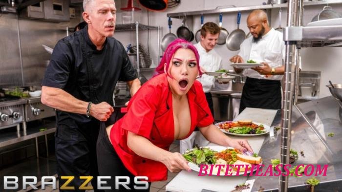 Lily Lou - Five Star Anal Fuck [UltraHD 4K 2160p]