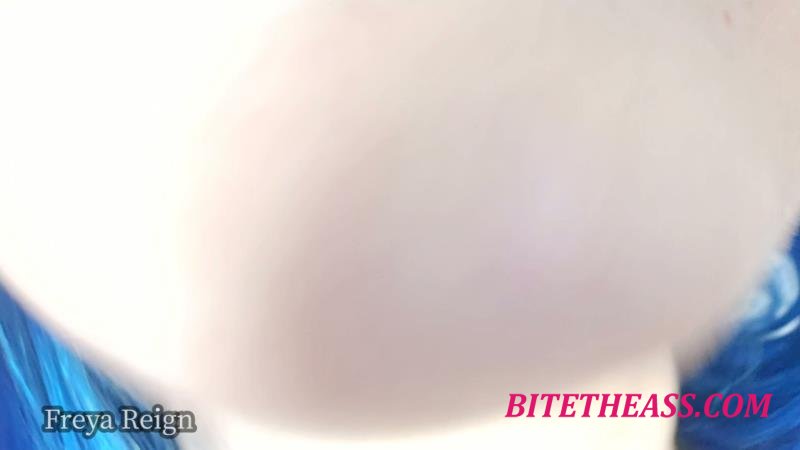  Freya Reign - Hungry Giantess Isn't Appeased By Your Small Tribute [FullHD 1080]
