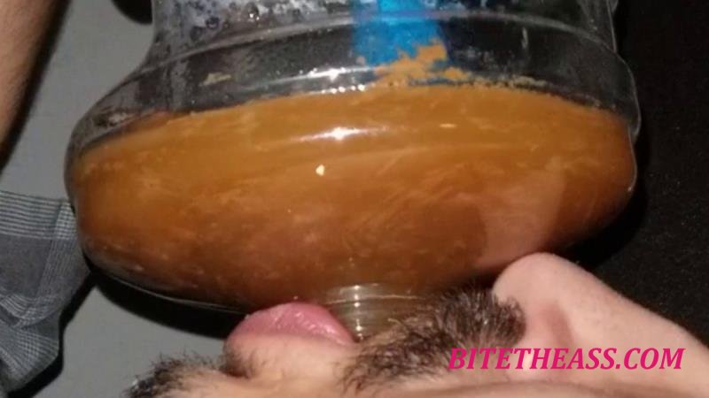  SSBBW Queen Siya � 2 Scenes � Gassy Pee and Constipated Logs [HD 1280]
