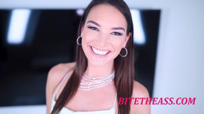 Katrina Colt - Amateur Allure Introduces Katrina Colt, Horny Real Estate Agent Loves Sucking, Fucking & Swallowing [FullHD 1080p]