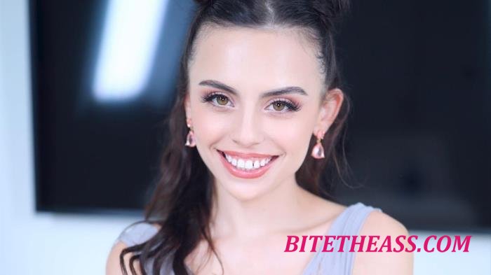 Angel Windell - Amateur Allure Introduces Angel Windell, Cute English Tutor Explores Her Wild Side [FullHD 1080p]