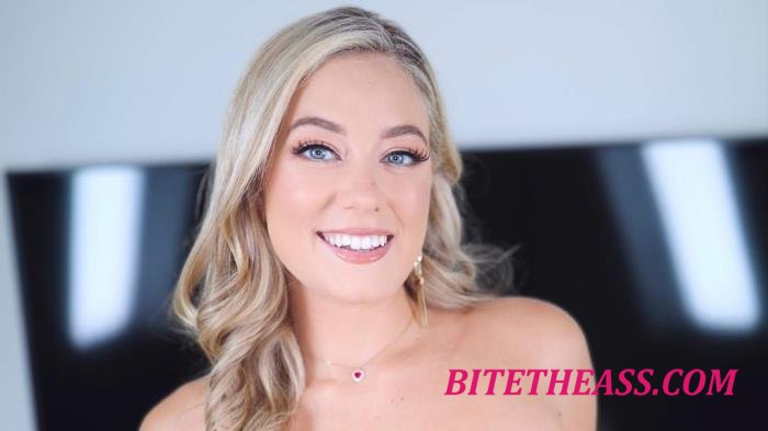 River Lynn - Amateur Allure Introduces River Lynn, Beautiful Southern Girl Sucks, Fucks And Swallows [FullHD 1080p]