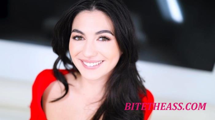 Megan Mistakes - Amateur Allure Welcomes Megan Mistakes, A Beautiful Receptionist With An Oral Fixation Swallows Cum [FullHD 1080p]