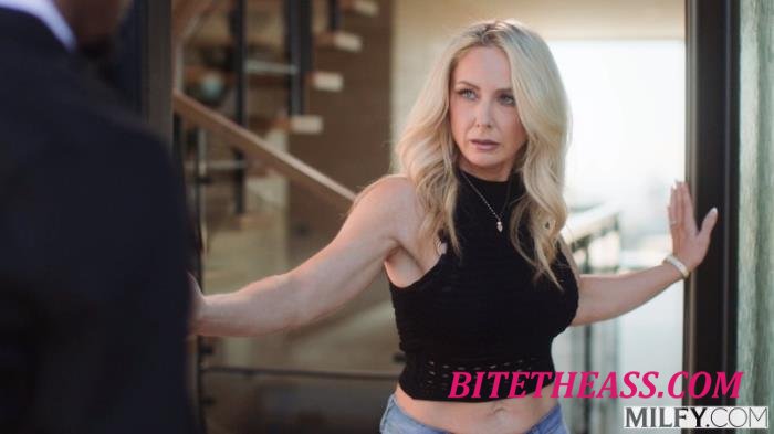 Sadie Summers - Loving MILF Sadie Summers Has Secret BBC Affair [UltraHD 4K 2160p]