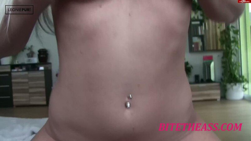 Leonie-pur -  Leonie-pur - Schwanger Du machst mir gerade ein Kind [FullHD 1080]
