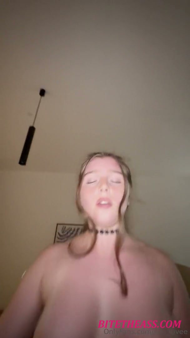 Zoe_lovee -  Zoe_lovee Horny Girl Begs For Sex Video Leaked [SD 608]
