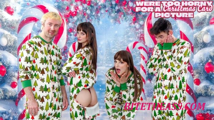 Lana Smalls, Lexi Luna - Were Too Horny For A Christmas Card Picture - S11:E2 [UltraHD 4K 2160p]