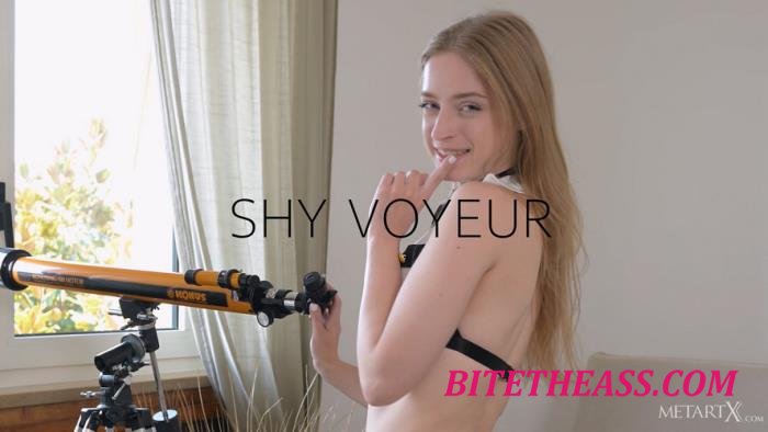 Eve Lunny - Shy Voyeur 2 [UltraHD 4K 2160p]