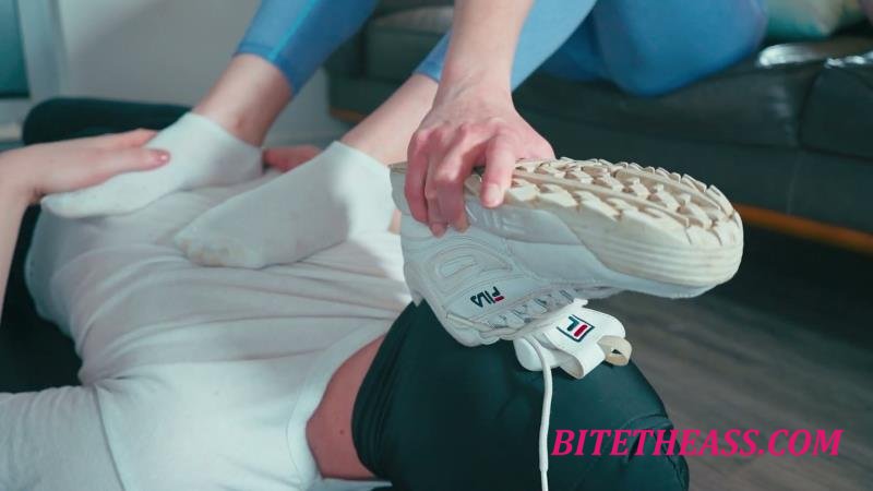  Imilia Audley - Toetallydevine - Shoe Worship With Ty [FullHD 1080]
