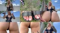  Femdom Puppy Play - Goddess Natalia Vouise Potty Trains Her Mutt Outside [FullHD 1080]
