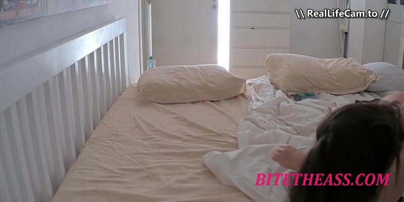  Reallifecam - Adeline Have Quick Pussy Rub With Dildo 15.05.2026 [SD 608]
