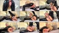 CandyXS -  CandyXS - Taglich Latex, taglich Arschficks - Ich bin suchtig danach [FullHD 1080]

