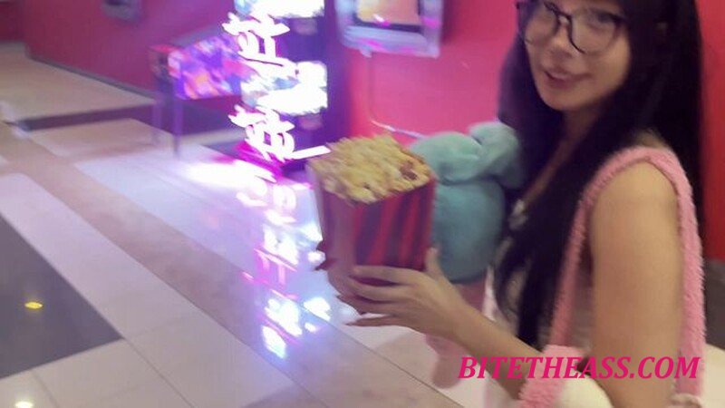 ImKikisita -  ImKikisita - I invited my friend to the movies and let me make her a creampie [FullHD 1080]
