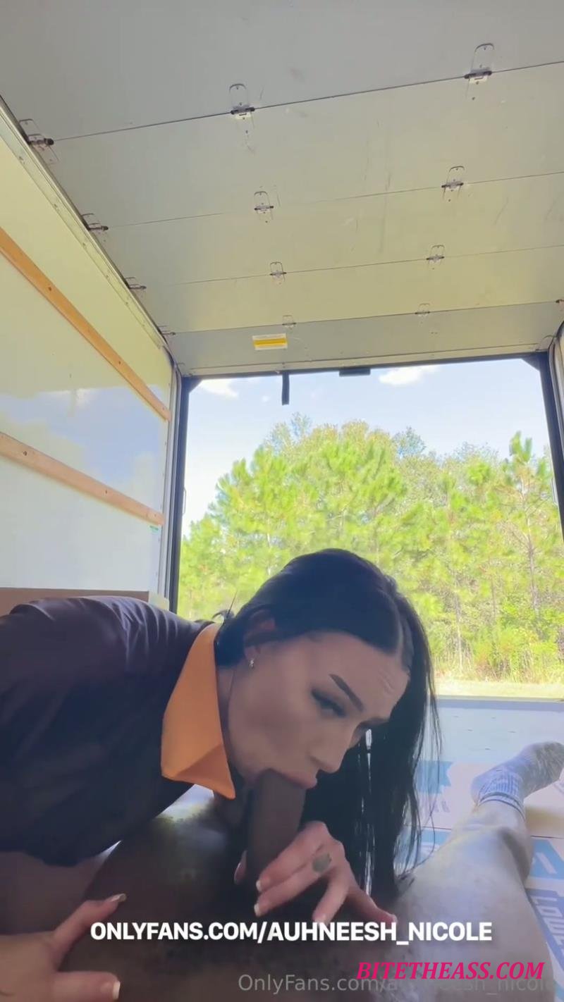 Auhneesh Nicole (auhneesh_nicole, auhneeshnicolevip) -  Auhneesh Nicole (auhneesh_nicole, auhneeshnicolevip) - Fuck In UPS Delivery Truck With BBC [FullHD 810]
