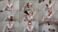 Marie-Skyler -  Marie-Skyler - Dreh-Pause hei?t Piss-Pause mit Marie-Skyler [FullHD 1080]
