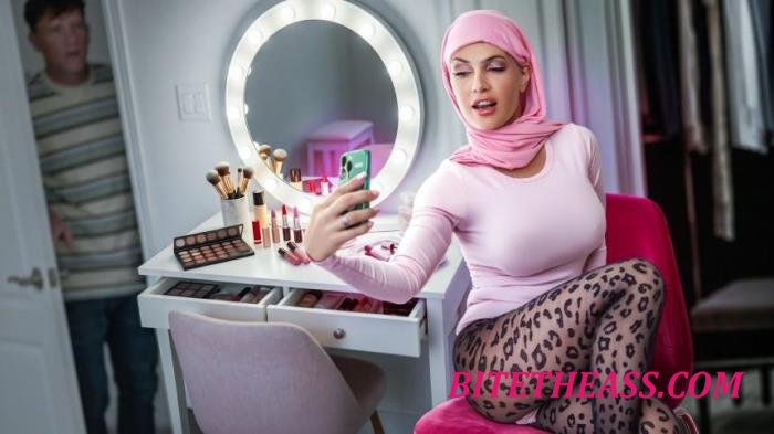 Krystal Sparks - AnniversarySurprise: Not-So-Shy Hijab Wife Spitroasted! [FullHD 1080p]