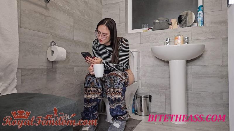  Royal Femdom: Human Toilet Paper Slave [FullHD 1080]
